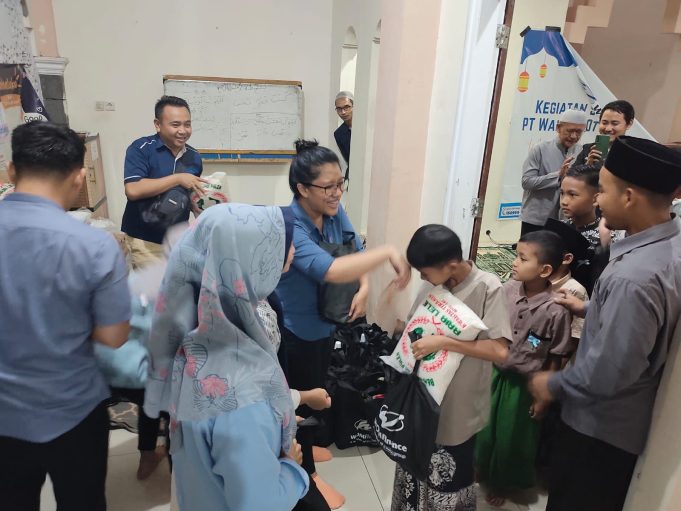 Sambut Ramadan, WOM Finance Sapa Masyarakat Dhuafa