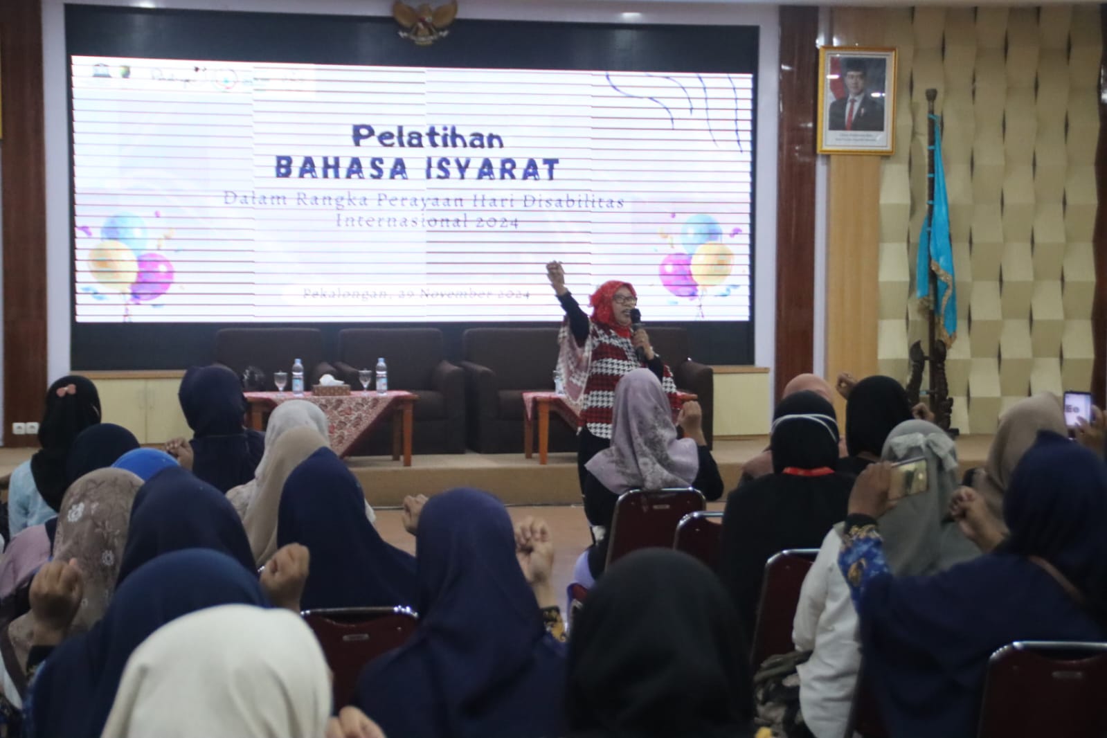 Hari Disabilitas Internasional, Dindik Helat Pelatihan Bahasa Isyarat