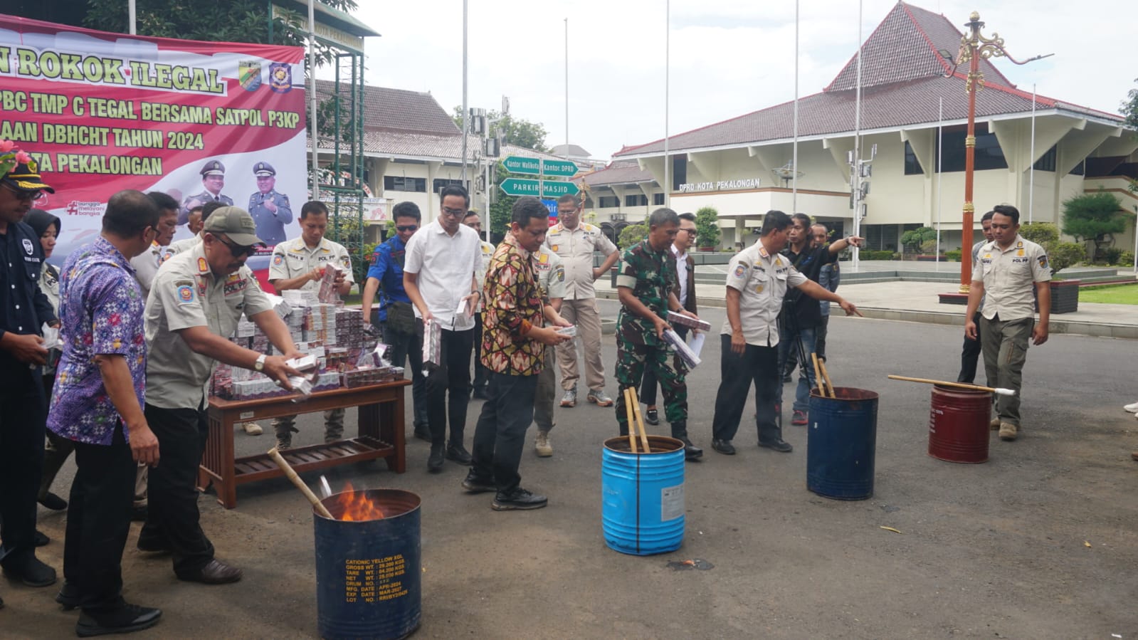 50 Ribu Batang Rokok Ilegal Hasil Operasi Cukai Tahun 2024 Dimusnahkan