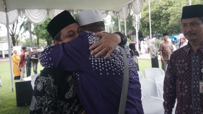 Suasana Haru Warnai Penyambutan Kepulangan Jamaah Haji Kota Pekalongan