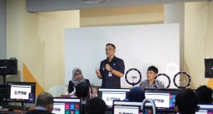 Wali Kota Pelatihan Berbasis AI, Warga Pekalongan Disiapkan Hadapi Persaingan Digital