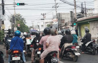 Traffic Light di Persimpangan Grogolan Pekalongan Diuji Cobakan