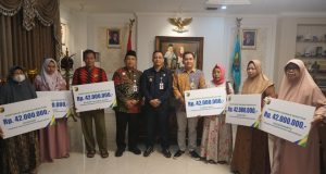 Pemkot Pekalongan Salurkan Santunan Kematian Takmir Masjid dan Lebe Lewat Program Batik Berlian