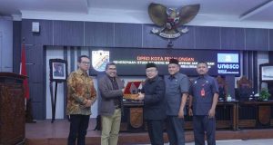 Pansus RPJMD Jateng Diskusikan Perkembangan Ekonomi Pekalongan