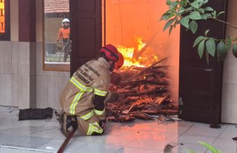 SMKN 2 Pekalongan Kebakaran, Lima Ruang Ludes Dilalap Si Jago Merah