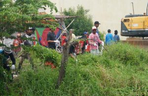 Padat Karya Pembersihan Sungai Meduri, Wali Kota Aaf Ajak Warga Jaga Kebersihan Lingkungan