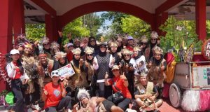 Wakil Walikota Balgis Ajak Warga Kelola Sampah dan Deklarasikan Podosugih Damai dalam Fun Walk