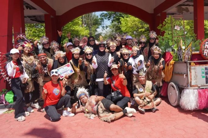 Wakil Walikota Balgis Ajak Warga Kelola Sampah dan Deklarasikan Podosugih Damai dalam Fun Walk