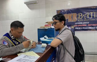 Satlantas Polres Pekalongan Kota Menyapa Masyarakat, Sosialisasikan Mekanisme Pengambilan BPKB