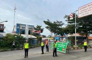 Satlantas Polres Pekalongan Kota Arahkan Truk Sumbu Tiga Masuk ke Exit Tol , Tekan Kepadatan Arus Lalulintas Dalam Kota