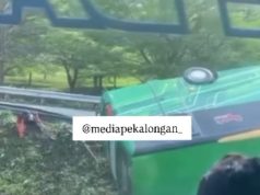 Bus Pariwisata Terguling di Exit Tol Pemalang, Empat Penumpang Dikabarkan Meninggal Dunia