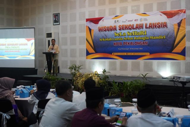 153 Lansia Resmi Diwisuda, Wali Kota Aaf: Semangat Mereka Menginspirasi Generasi Muda