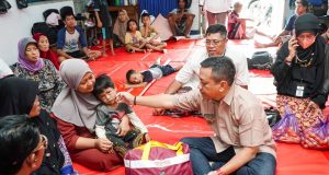 Tinjau Pengungsian, Walikota Pekalongan Pastikan Kebutuhan Pengungsi Terpenuhi