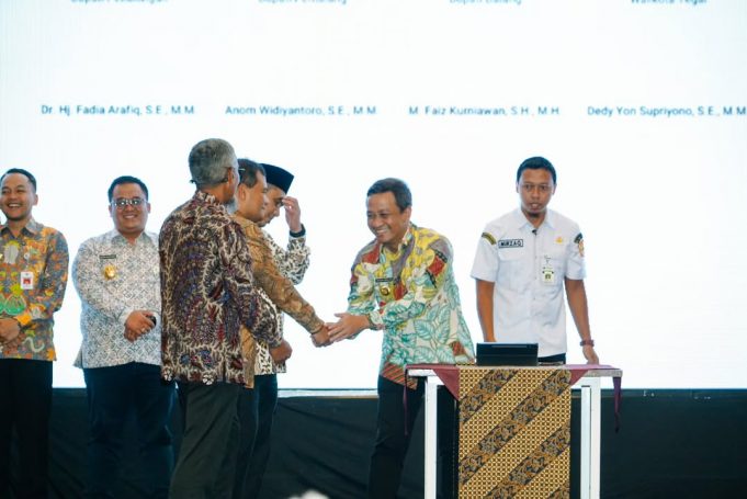 Wali Kota Pekalongan Teken Komitmen Bersama Ketahanan Pangan Jateng 2026