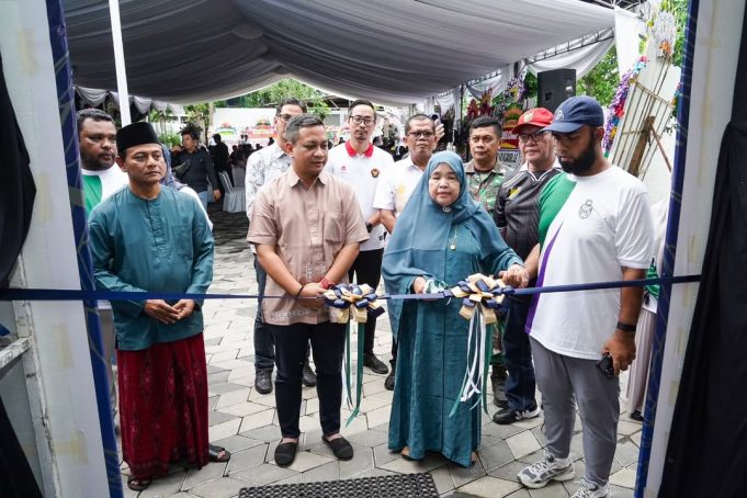 Resmikan Padel Court 99, Wali Kota Pekalongan Dorong Lahirnya Atlet Padel Daerah