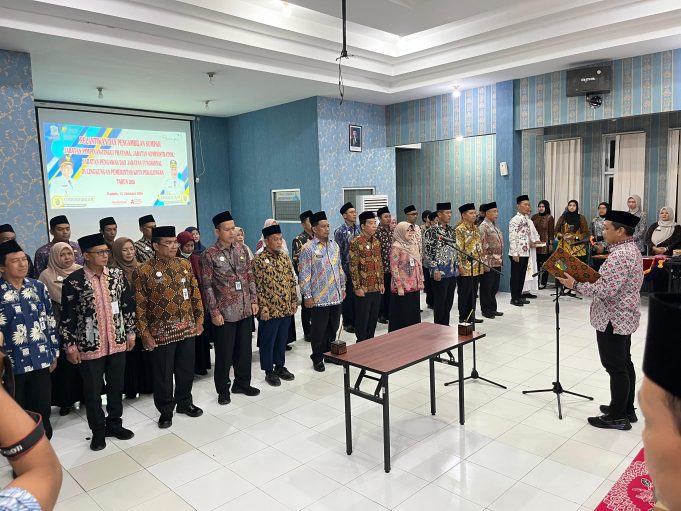 Wali Kota Aaf Lantik 37 Pejabat Tinggi Pratama hingga Fungsional, Tekankan Inovasi di Tengah Keterbatasan Anggaran