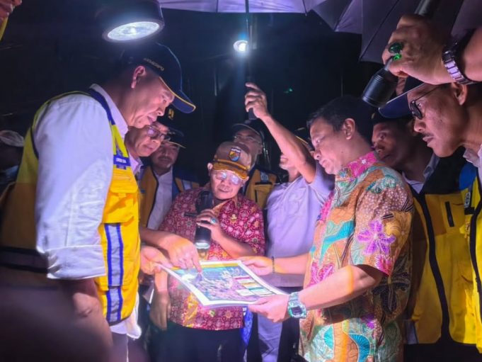 Wali Kota Dampingi Dirjen SDA PUPR Tinjau Sungai Bremi, Pemerintah Pusat Siapkan Pompa dan Solusi Jangka Panjang