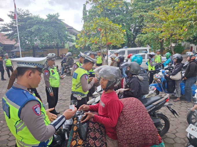 Sinergi Polres Pekalongan Kota, Edukasi Masyarakat Wujudkan Keselamatan Berlalu Lintas