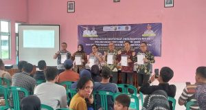 Pemkot Pekalongan Serahkan 44 Sertifikat Rumah Inti Tumbuh di Kandang Panjang