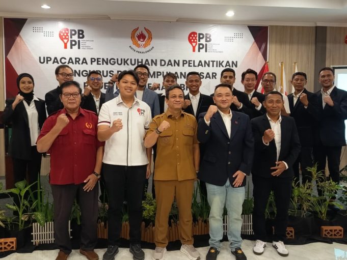 Pelantikan Pengurus PBPI Kota Pekalongan 2026–2030, Walikota Aaf Berharap Cetak Atlet Padel Handal