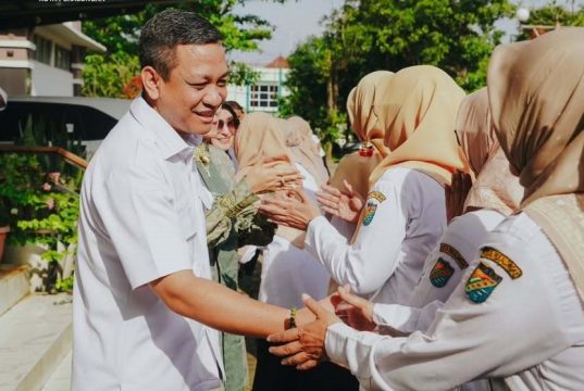 Hari Pertama Masuk, Pasca Hari Raya Idul Fitri, Walikota Pekalongan : Tingkatkan Kinerja dan Berikan Pelayanan Terbaik ke Masyarakat