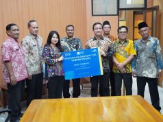 Pemkot Pekalongan-Taspen Serahkan Bantuan Sembako ASN Golongan I dan II