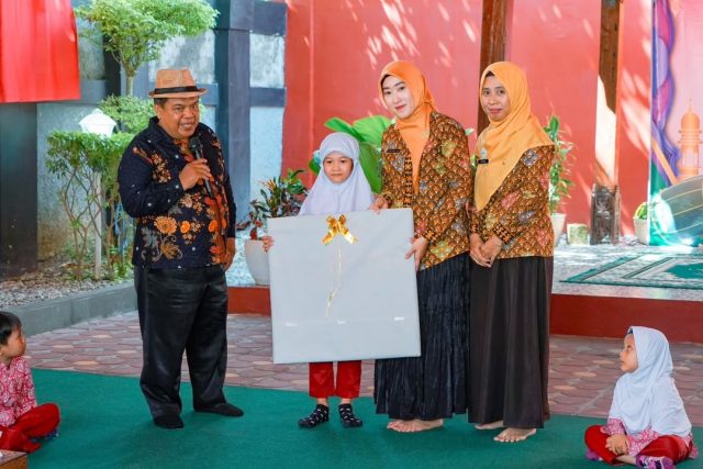 Bunda Paud Kota Pekalpngan Gelar Open House dan Halal Bihalal, Ajarkan Sopan Santun Bertamu Kep