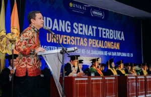 Dari Kampus ke Masyarakat, Pesan Walikota Pekalongan di Wisuda Unikal