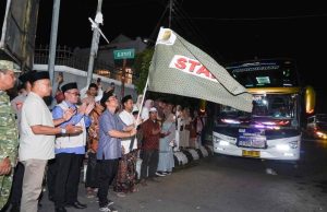 Walikota Pekalongan Lepas 210 Jamaah Haji Kloter 14 SOC, Doakan Perjalanan Lancar dan Jadi Haji Mabrur