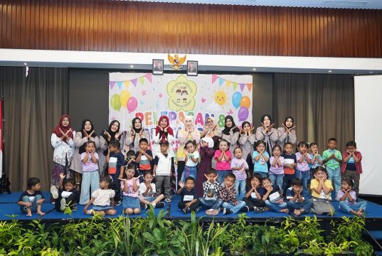Bunda PAUD Kota Pekalongan Hadiri Pelepasan KB PAUD Kana