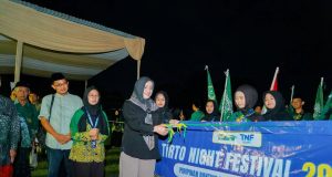 Hadiri Tirto Night Festival, Wakil Wali Kota Apresiasi Guyub Rukun Warga dalam Takbir Keliling