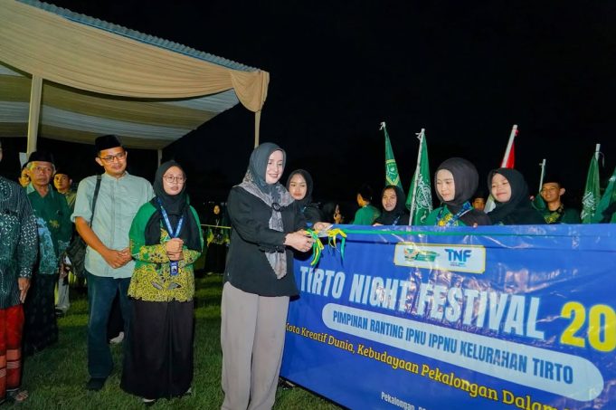 Hadiri Tirto Night Festival, Wakil Wali Kota Apresiasi Guyub Rukun Warga dalam Takbir Keliling